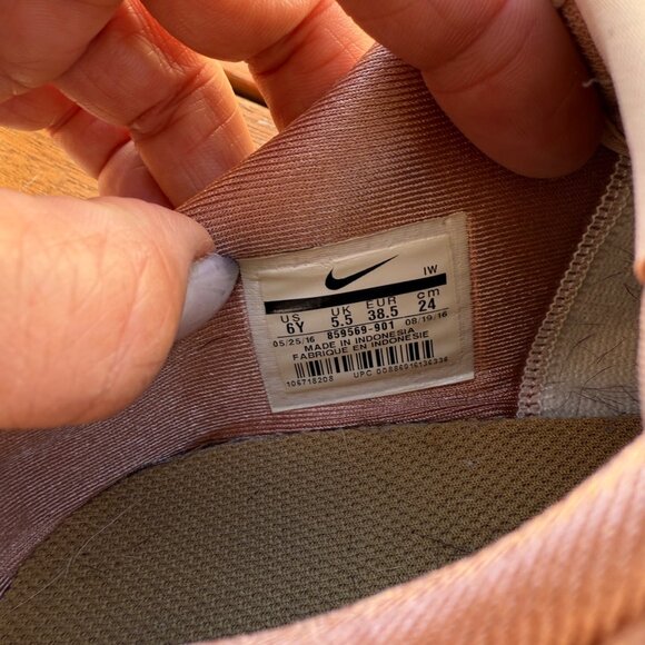 Nike Cortez Basic Shoes Metallic Bronze Size 6Y - Picture 8 of 8